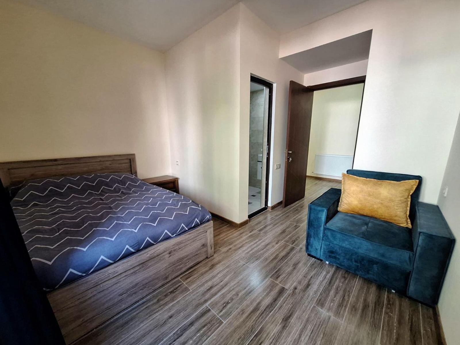 Alongside Park Borjomi Hotel Bagian luar foto